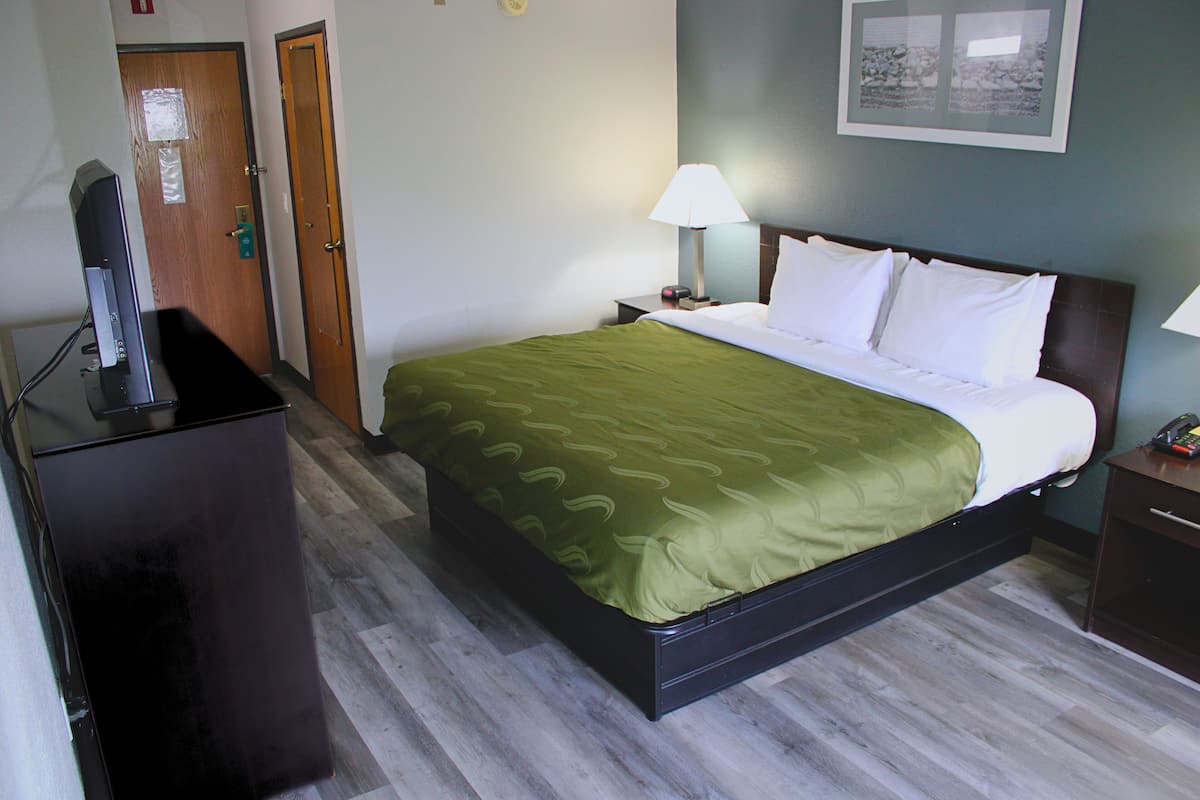 King Bed | Premium bedding, down duvets, desk, blackout curtains