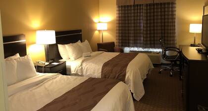 Quality Inn & Suites Sun Prairie Madison East