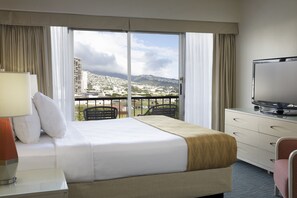 Chambre Standard, 1 très grand lit, vue sur la montagne | Literie de qualité, minibar, coffre-fort, fer et planche à repasser