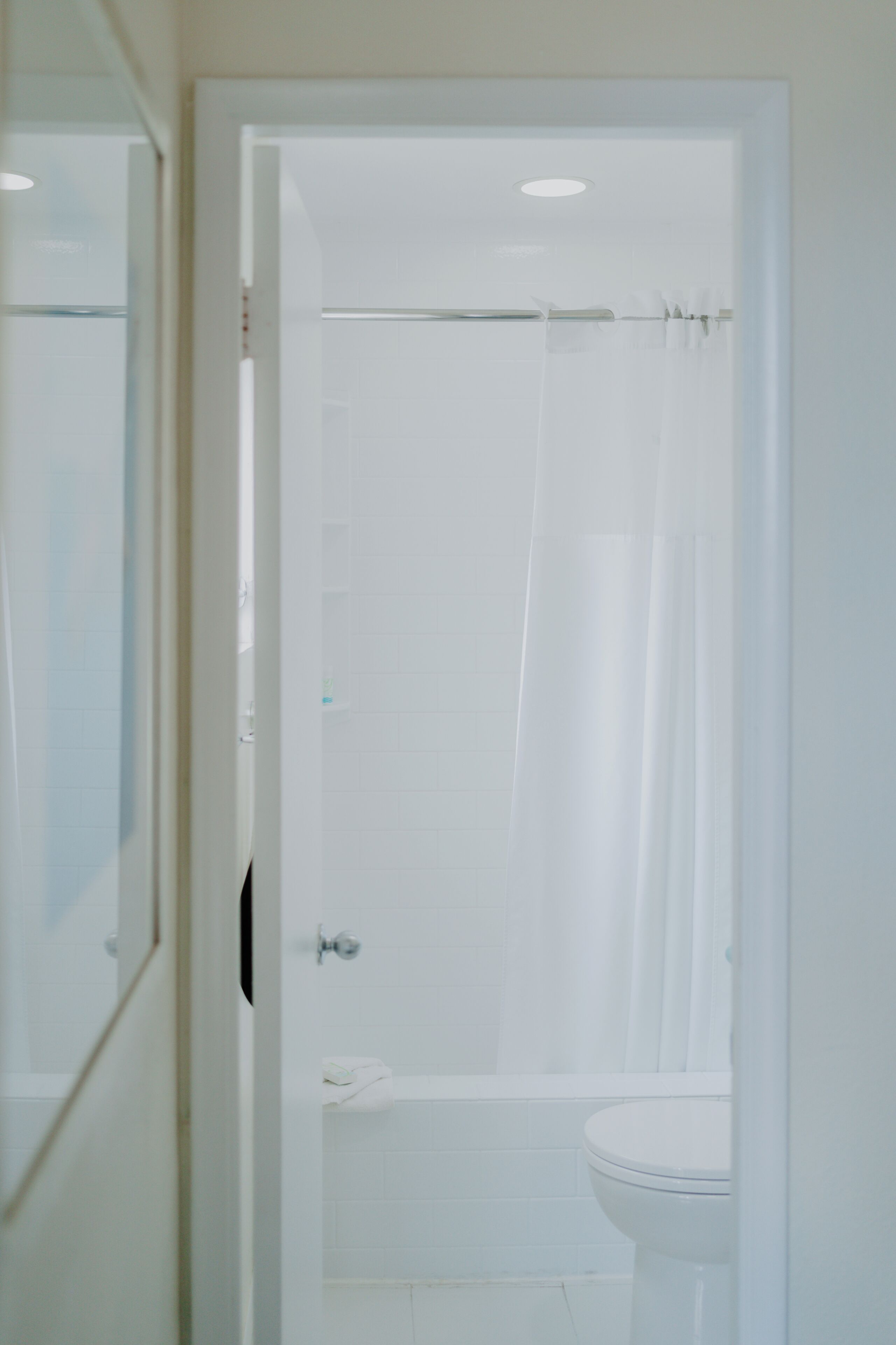 Literie de qualité, minibar, coffre-fort, fer et planche à repasser