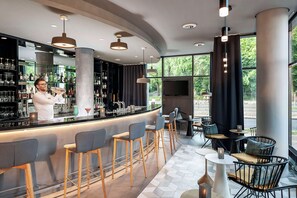 Bar (on property) - NH Berlin Alexanderplatz (Berlin)