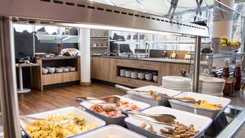 Daily buffet breakfast (EUR 19.9 per person)