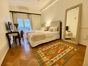 Superior Studio | Premium bedding, down duvets, minibar, in-room safe - Ulises Recoleta Suites (Buenos Aires)