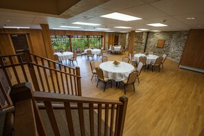Banquet hall - Big Meadows Lodge (Luray)