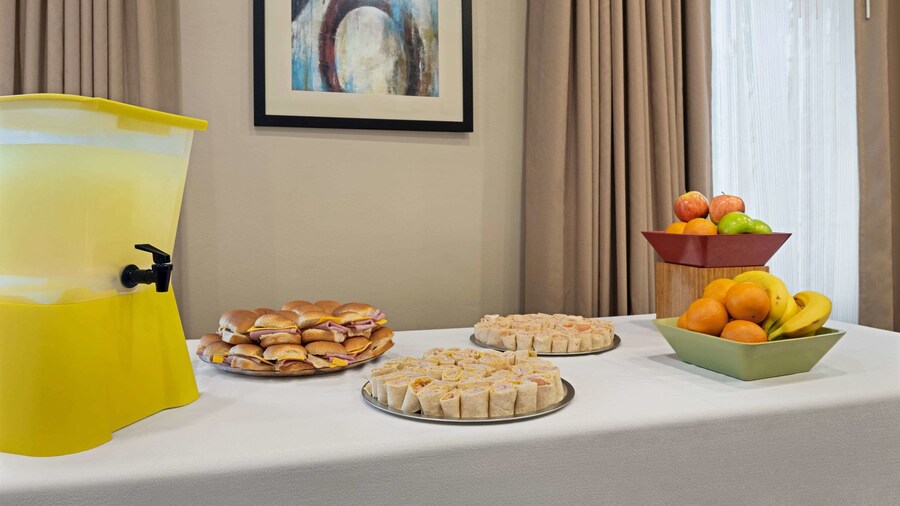 Hawthorn Extended Stay by Wyndham Decatur