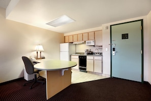 Full-sized fridge, microwave, coffee/tea maker