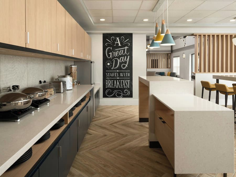 Desayuno bufé gratuito