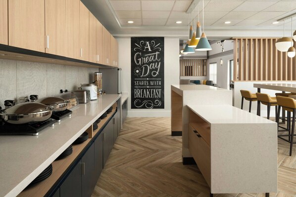 Free buffet breakfast - TownePlace Suites by Marriott Lafayette (Lafayette)