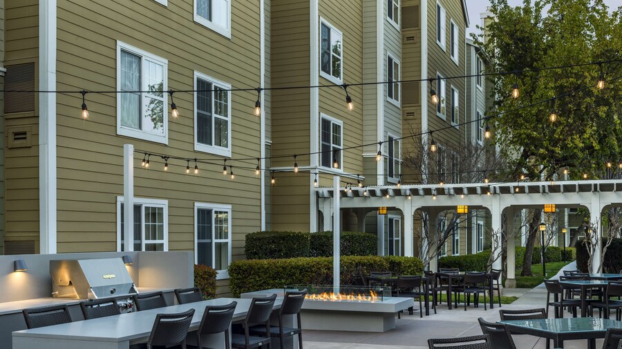 Homewood Suites by Hilton Newark-Fremont