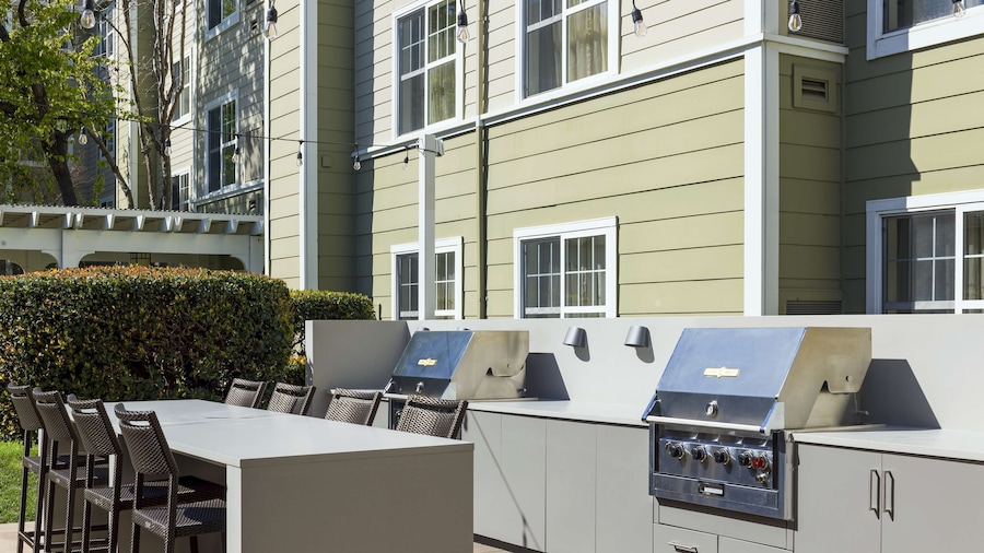 Homewood Suites by Hilton Newark-Fremont