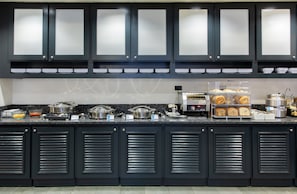 Free daily buffet breakfast