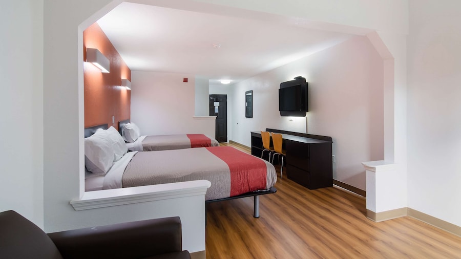 Motel 6 Moss Point, MS