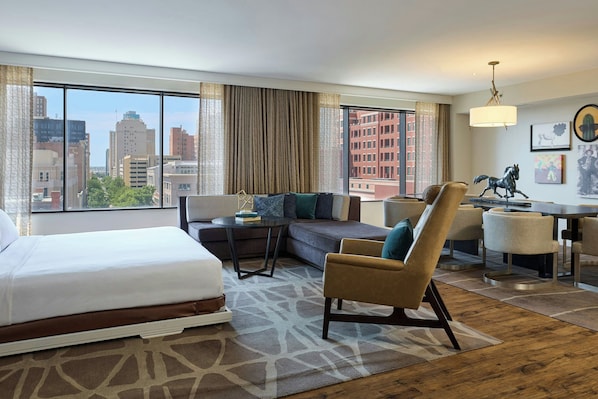 Suite, 1 King Bed | Premium bedding, pillowtop beds, in-room safe, desk