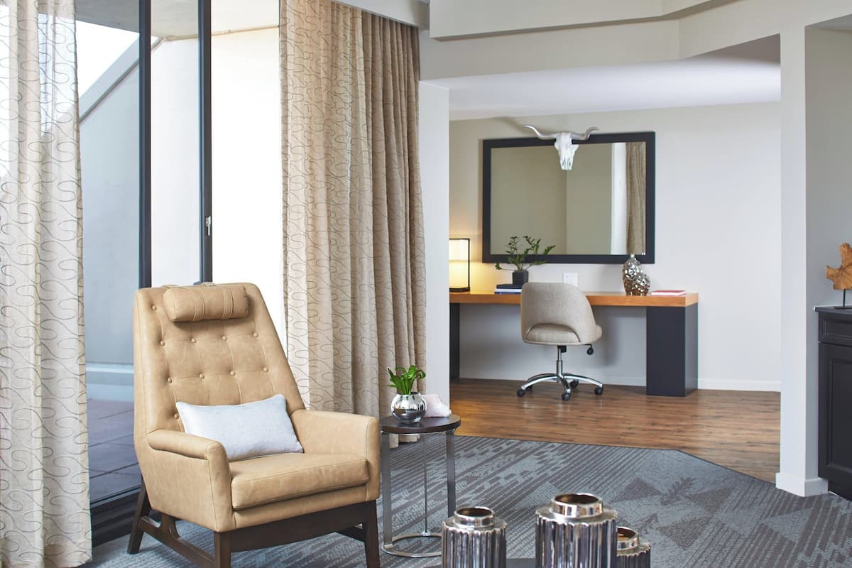 Presidential Suite, 1 King Bed, Balcony | Premium bedding, pillowtop beds, in-room safe, desk