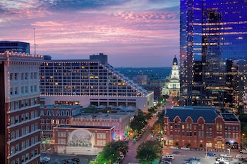 The Worthington Renaissance Fort Worth Hotel