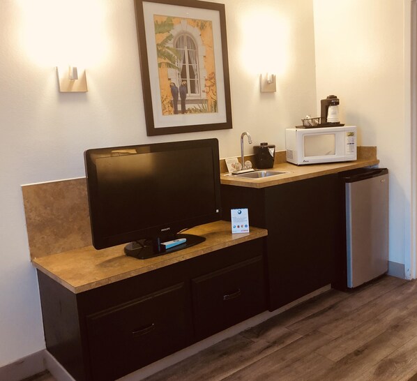 Living area - (Tampa)