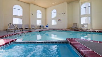 Indendørs pool