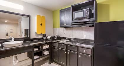 Studio 6 Huntsville, TX