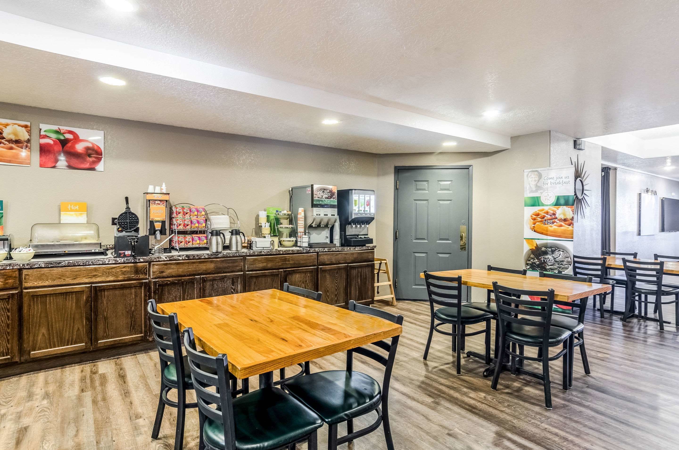 Desayuno continental gratuito y diario