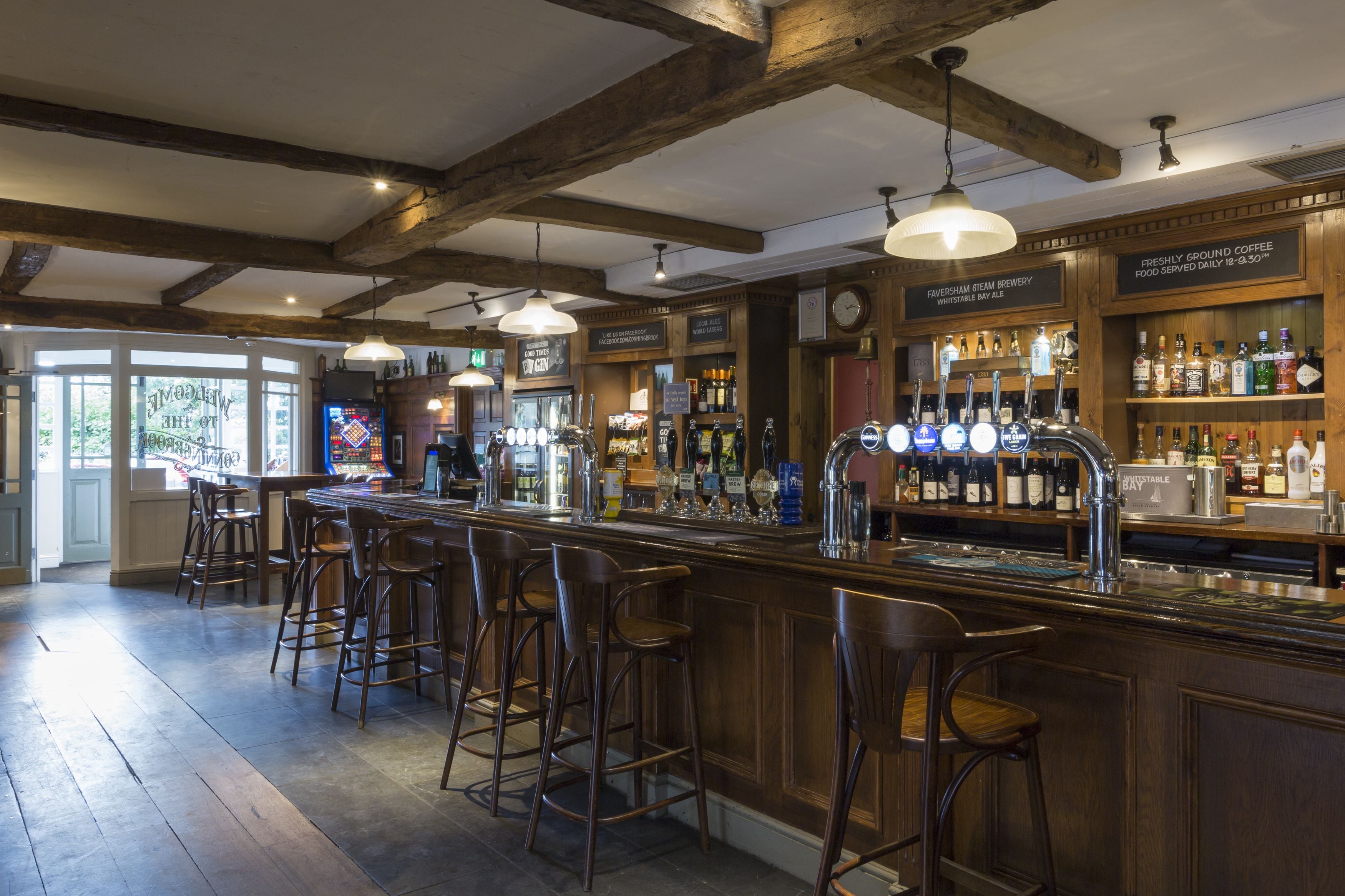 Bar (in der Unterkunft)