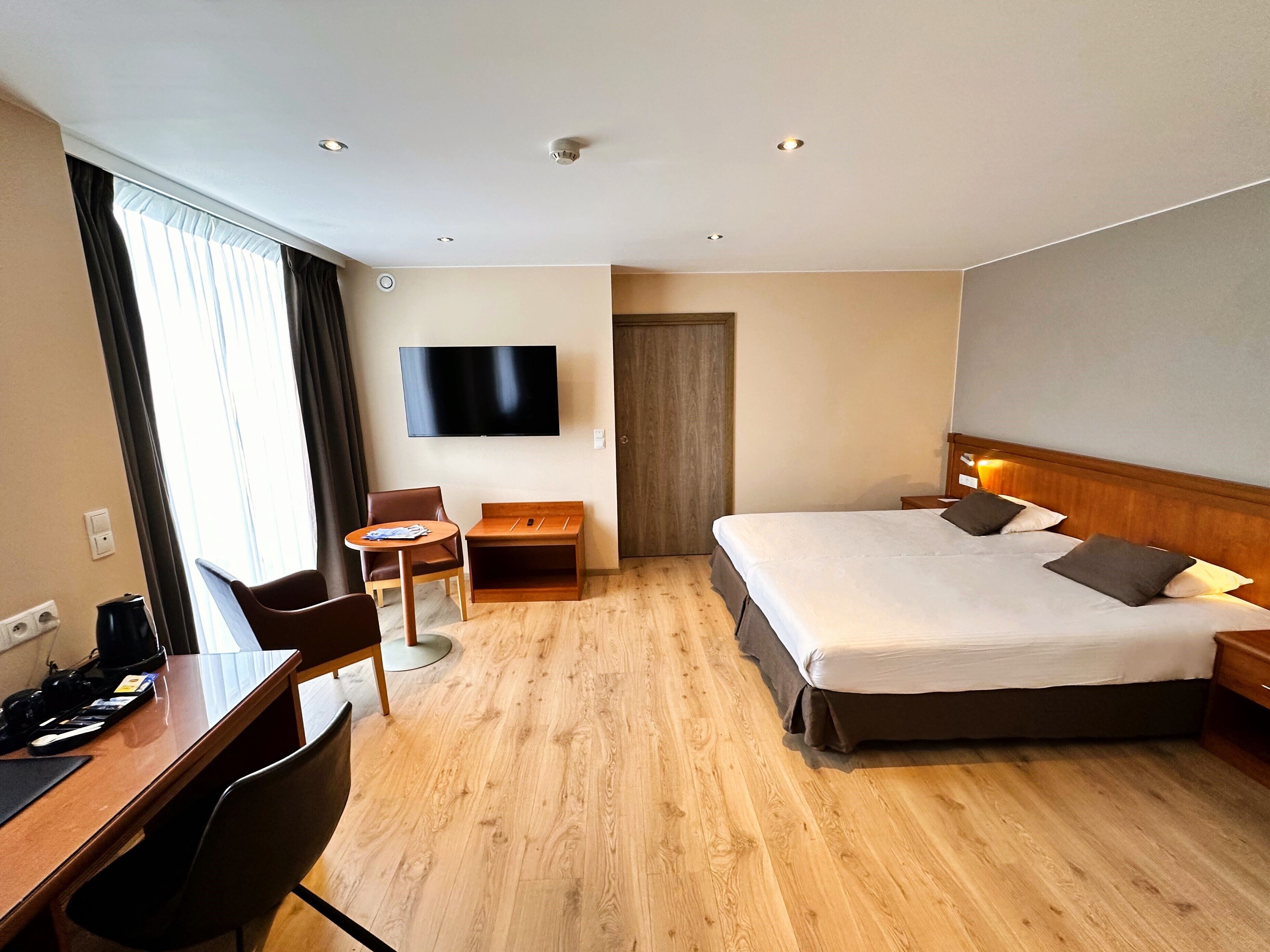 Habitación ejecutiva, Terraza | Ropa de cama de alta calidad y minibar 