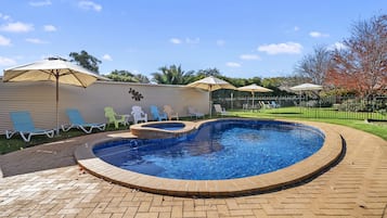 Outdoor pool, pool loungers