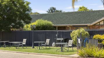 Área de parrillas y picnic