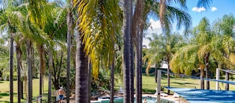 Charbonnier Motor Inn