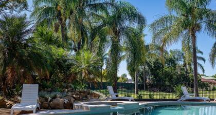 Charbonnier Motor Inn