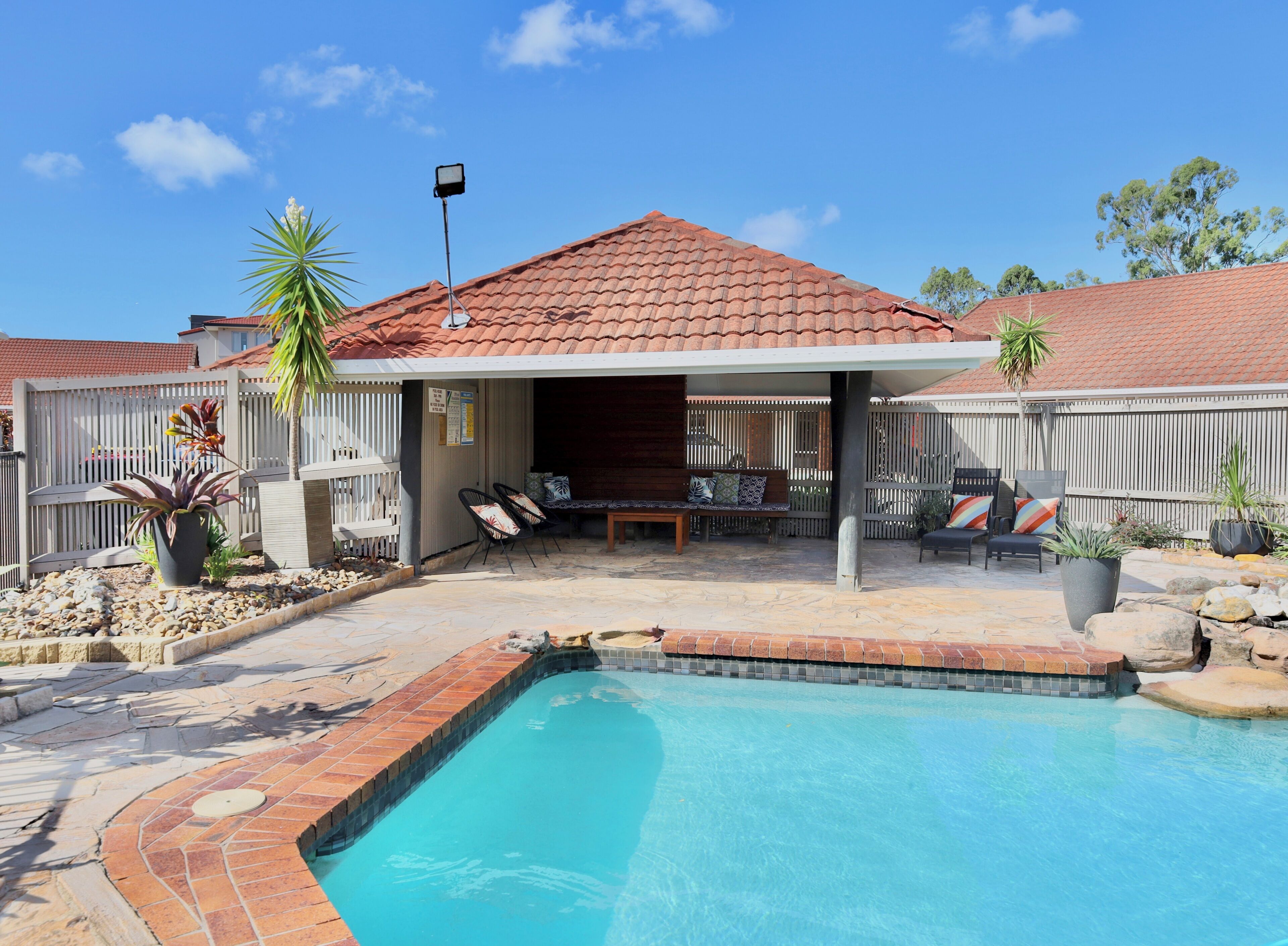 Outdoor pool, pool loungers