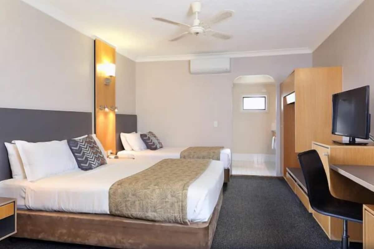 Desk, laptop workspace, iron/ironing board, free WiFi