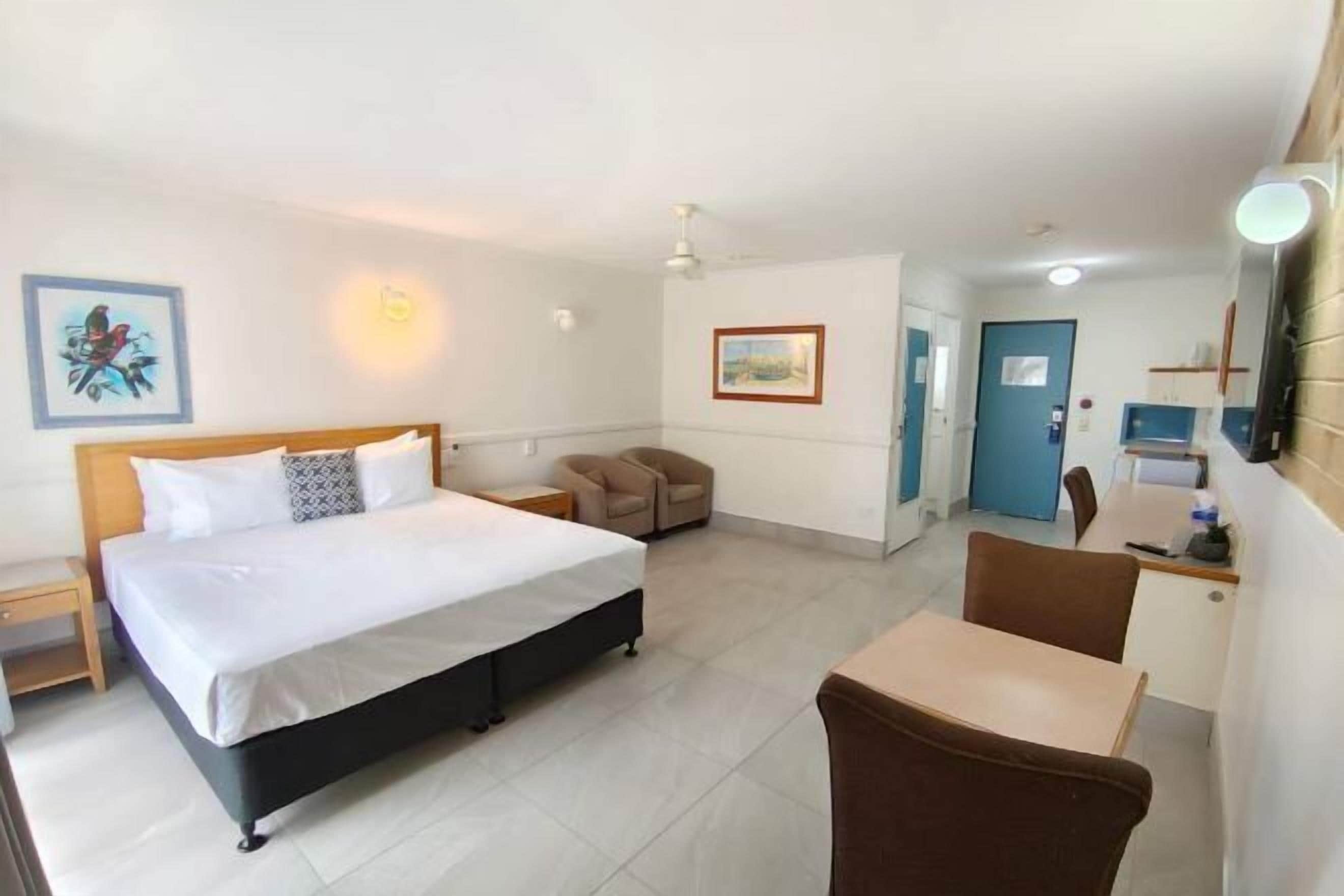 1 chambre, coffres-forts dans les chambres, bureau, rideaux occultants