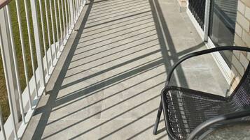 Executive Suite, Multiple Beds, Non Smoking, Balcony (Larger Room) | Terrace/patio