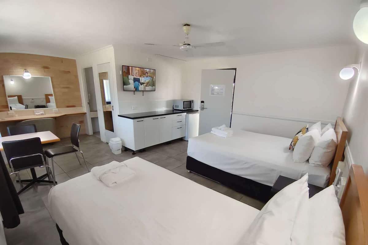 1 bedroom, memory foam beds, in-room safe, desk