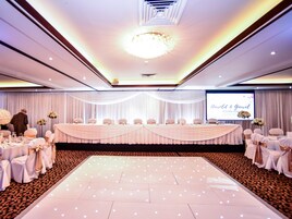 Salon düğünü