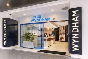 Lobby - Wyndham Suites Sydney (Sydney)