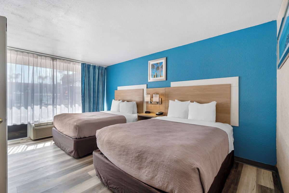 In-room safe, desk, laptop workspace, iron/ironing board