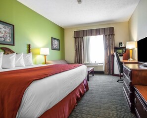 Standard Room, 1 King Bed with Sofa bed, Non Smoking | Individually decorated, individually furnished, desk, laptop workspace