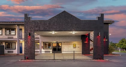 SureStay Hotel by Best Western Williams