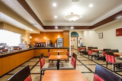 Comfort Inn & Suites