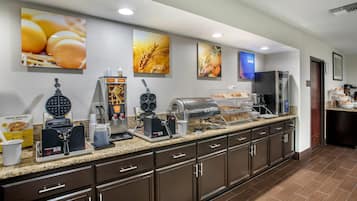 Free daily buffet breakfast