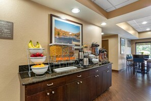 Bao gồm bữa sáng buffet hàng ngày 