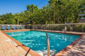 Outdoor pool, sun loungers