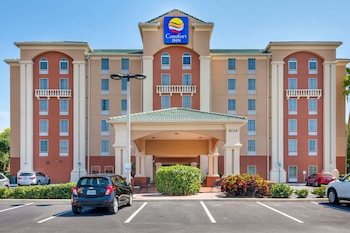 Hotel Exterior at Comfort Inn International Dr.