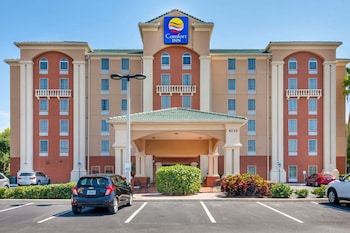 Exterior at Comfort Inn International Dr.