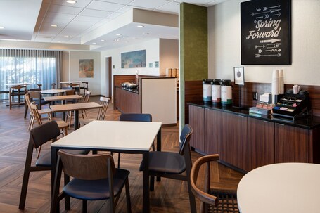 Fairfield Inn Suites by Marriott Destin - Image 17