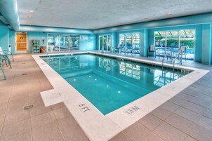 Piscina interna, piscina externa