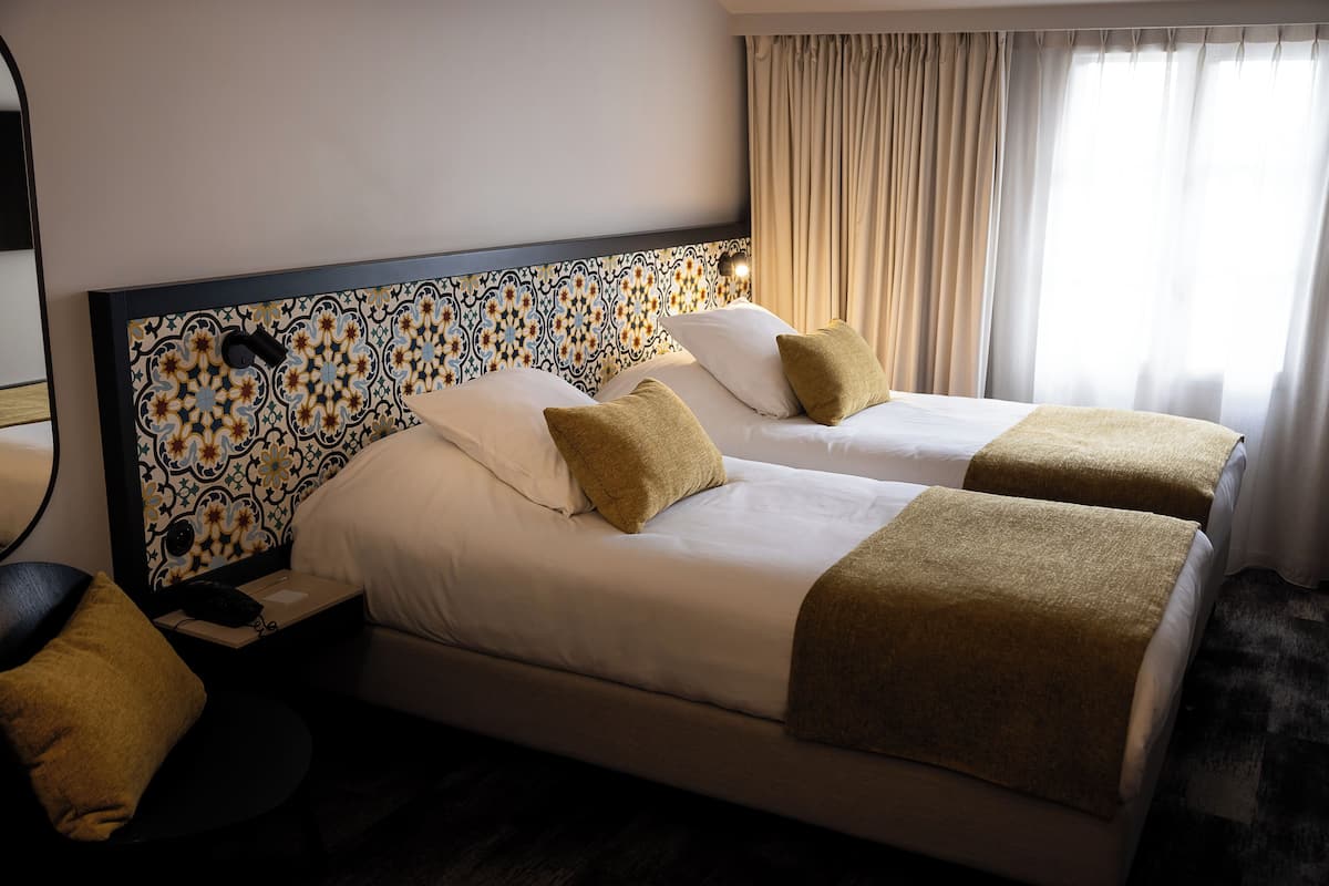 1 bedroom, premium bedding, pillow-top beds, in-room safe