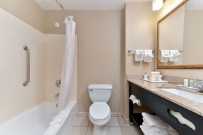 花灑/浴缸組合、免費梳洗用品、風筒、提供毛巾