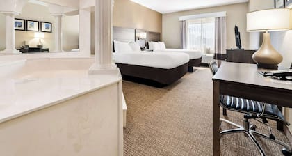 Comfort Suites near Robins Air Force Base